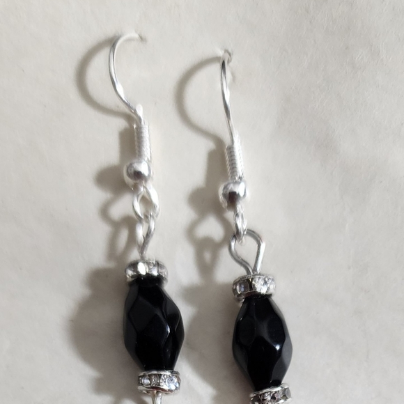 Red Shoe Errings - Picture 2 of 3